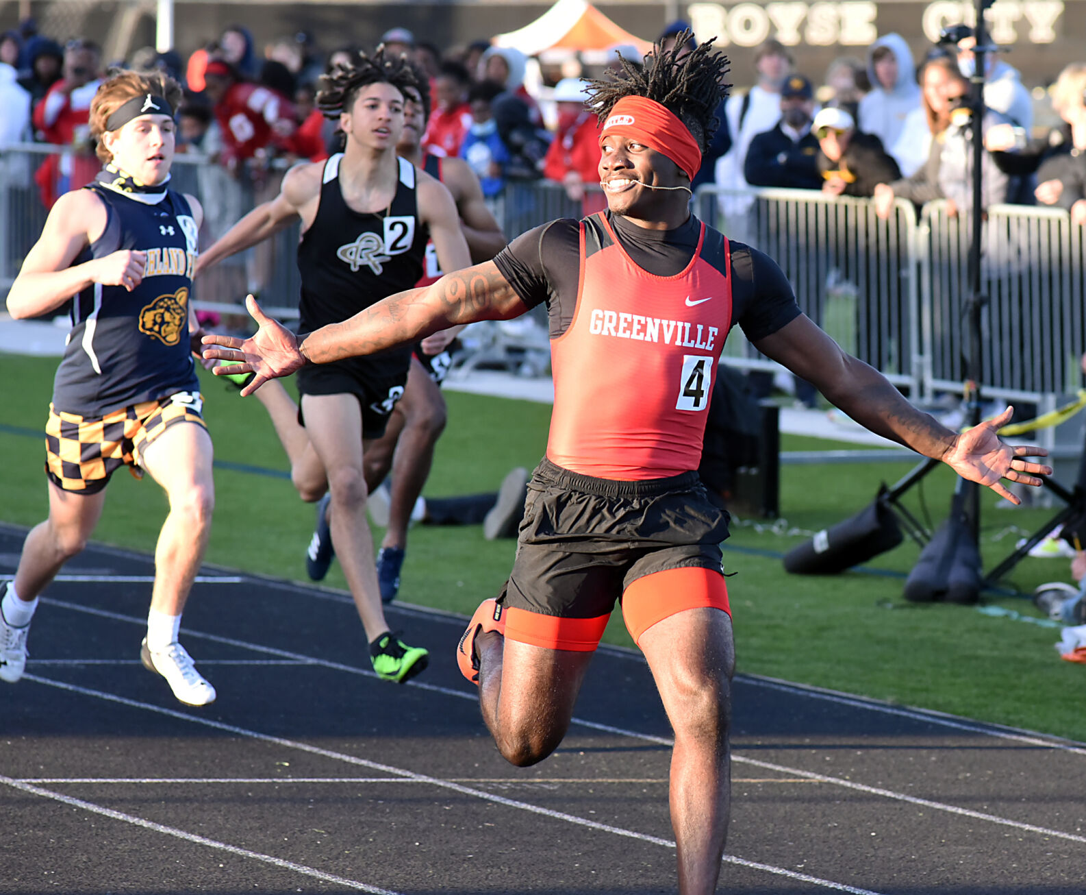 Miles Denson wins the 100